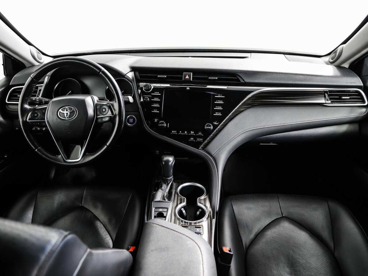 Toyota Camry, 2018 Фото №11
