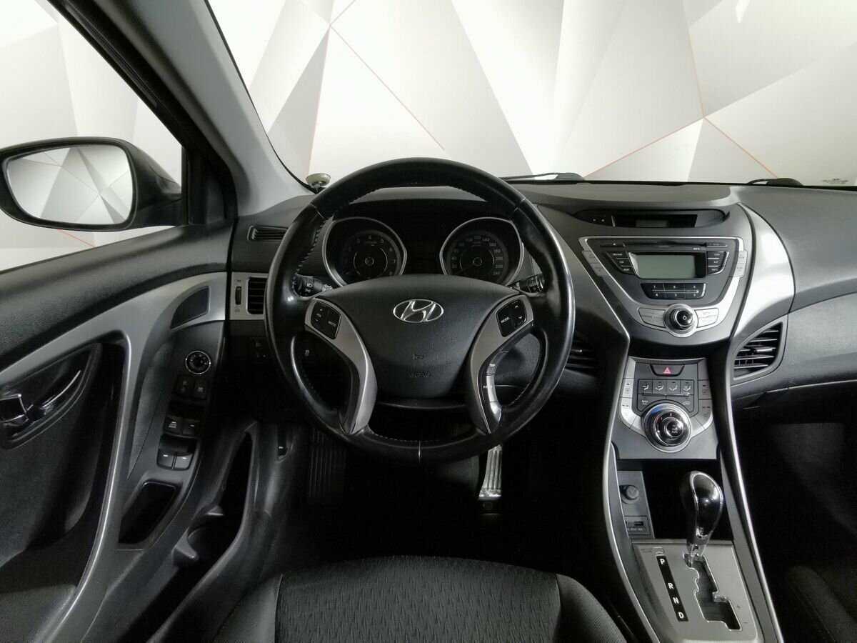 Hyundai Elantra, 2012 Фото №15