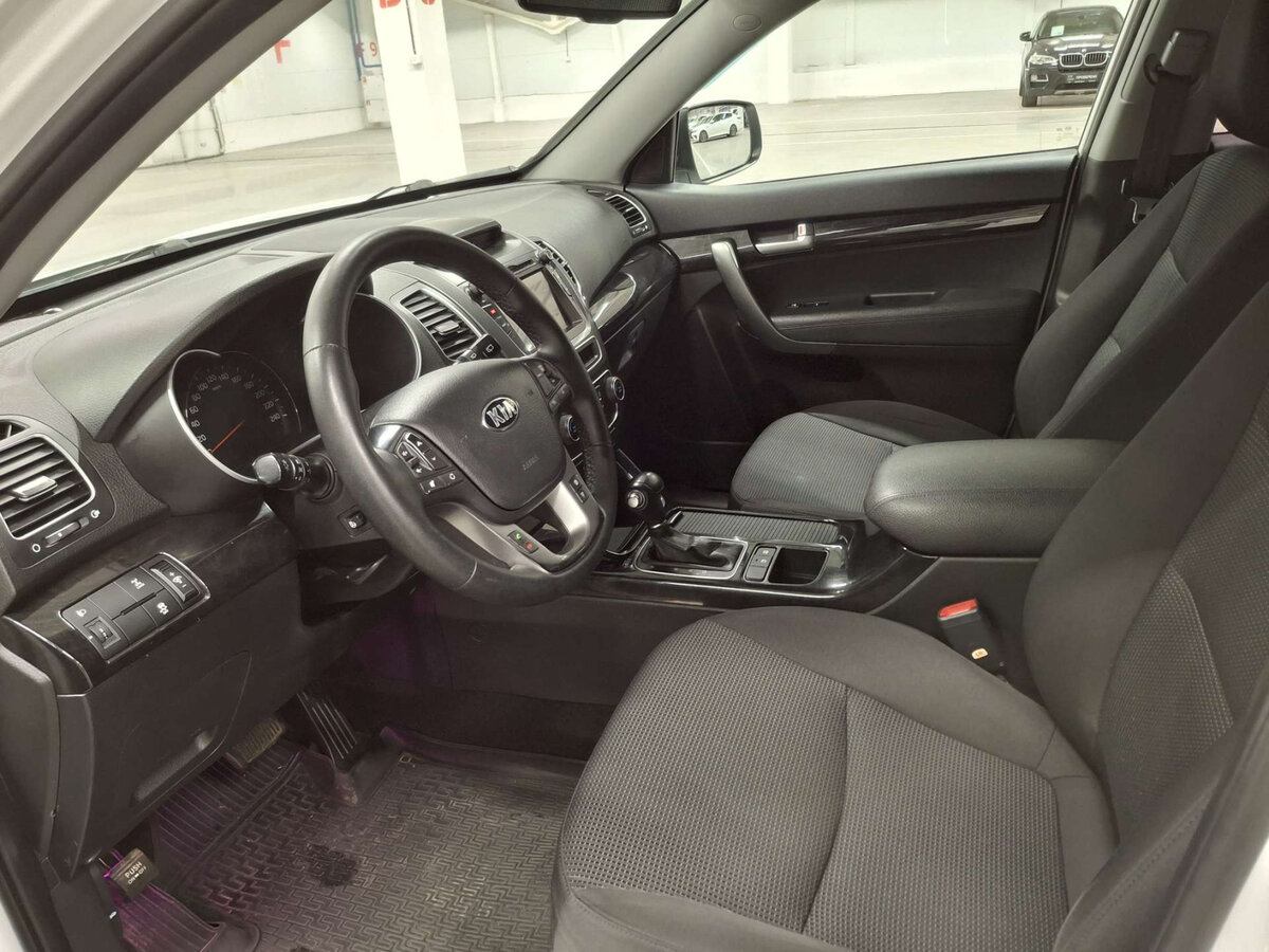 Kia Sorento II Рестайлинг, 2017 Фото №15