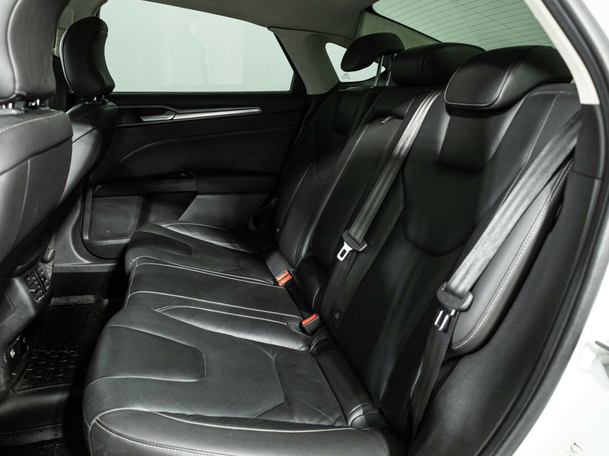 Ford Mondeo V, 2016 Фото №8