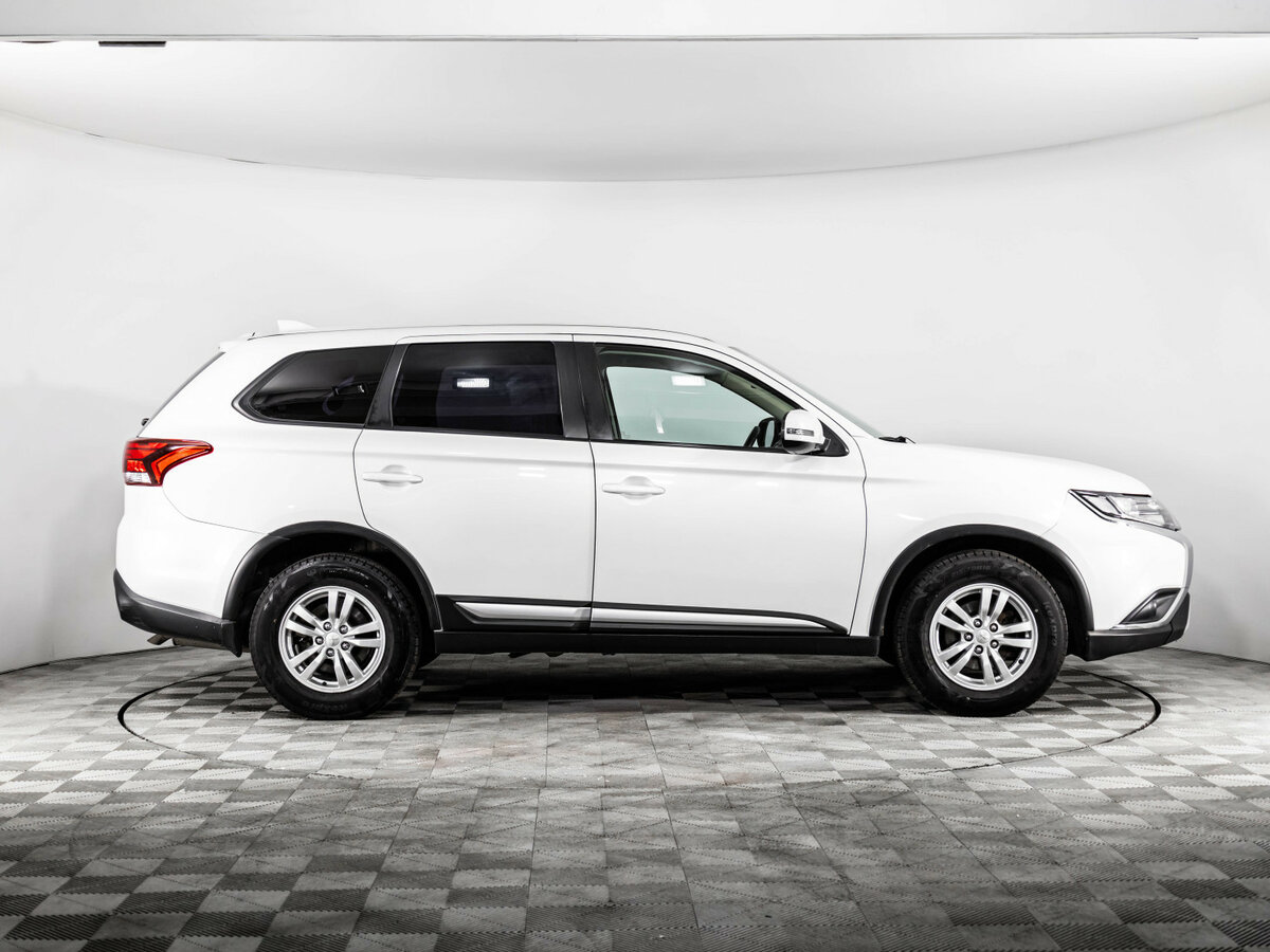 Mitsubishi Outlander III Рестайлинг 3, 2018 Фото №4