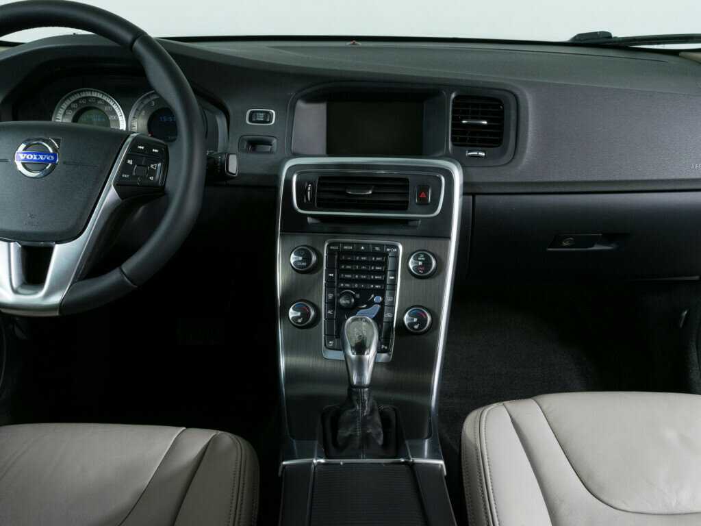Volvo S60, 2012 Фото №8
