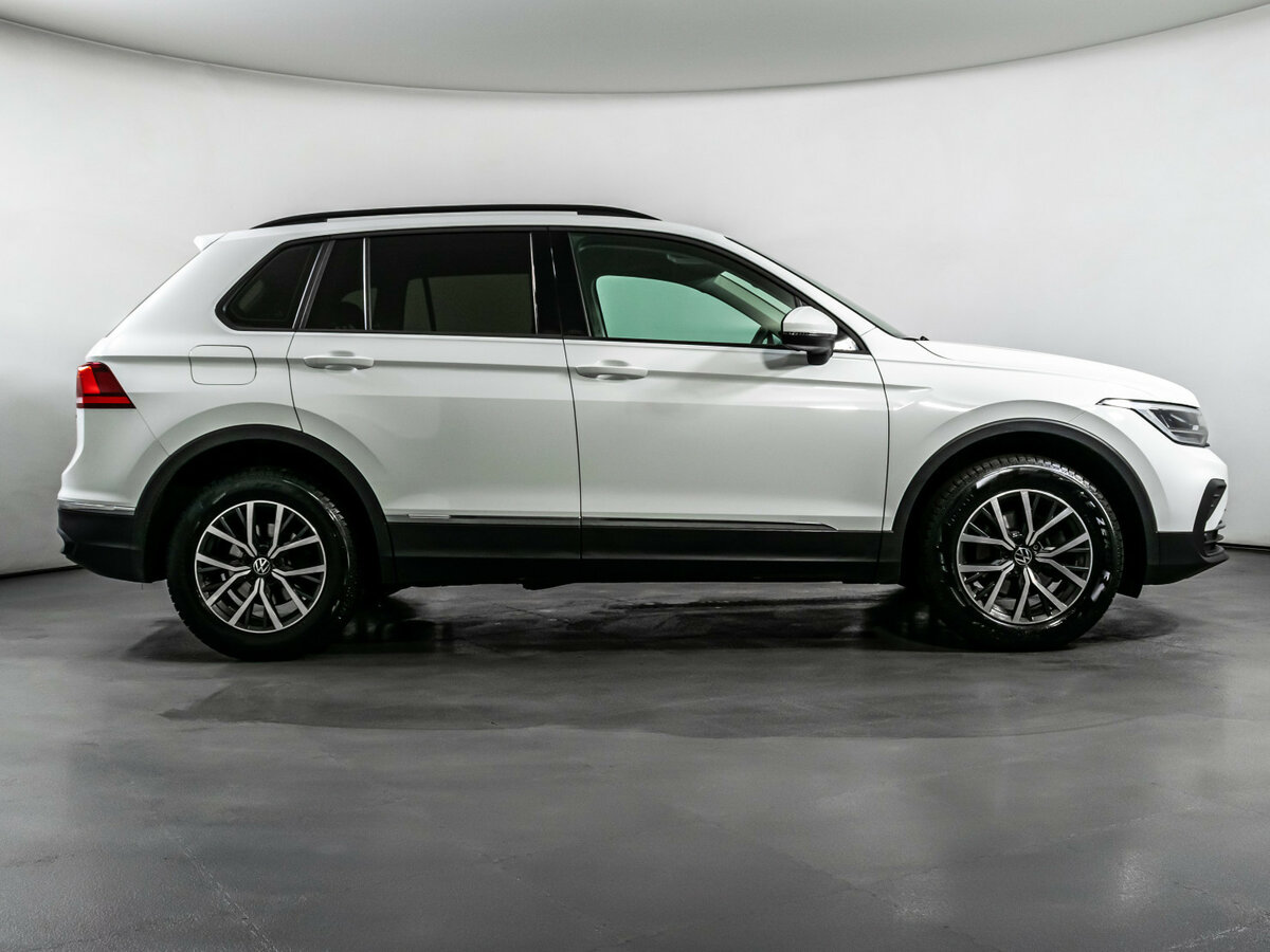 Volkswagen Tiguan II Рестайлинг, 2022 Фото №4