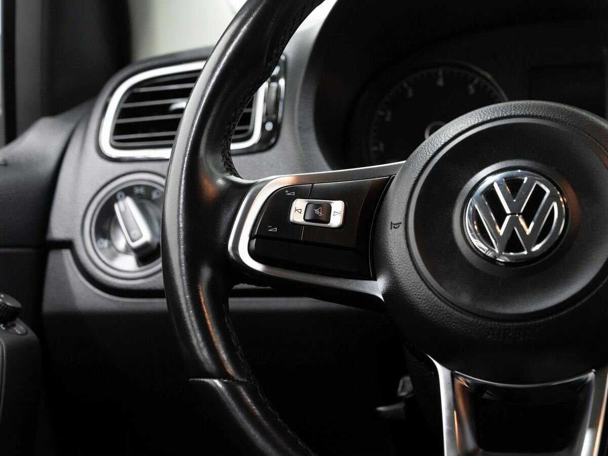 Volkswagen Polo, 2020 Фото №16