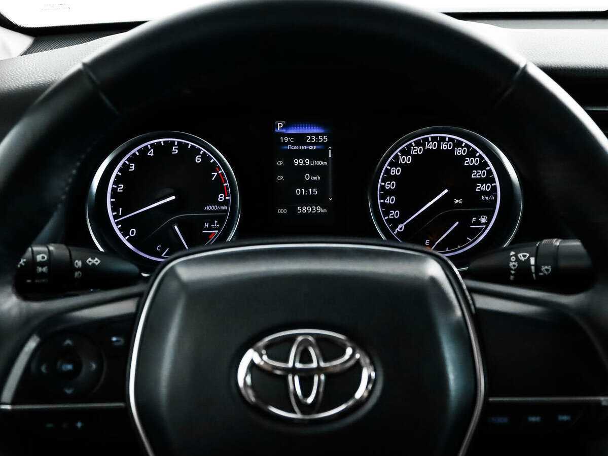 Toyota Camry, 2021 Фото №16