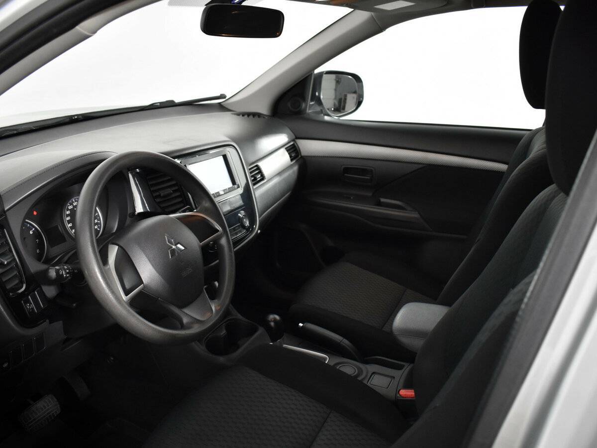 Mitsubishi Outlander, 2015 Фото №9
