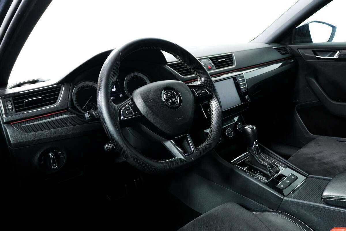 Skoda Superb, 2017 Фото №13