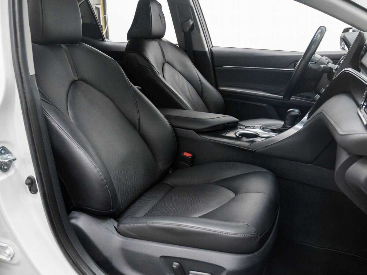 Toyota Camry, 2022 Фото №8