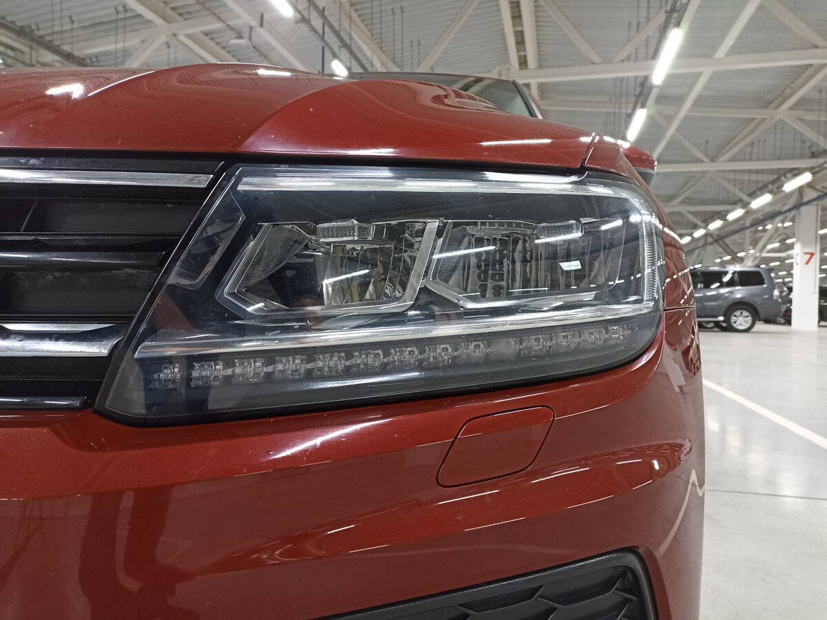 Volkswagen Tiguan, 2018 Фото №17