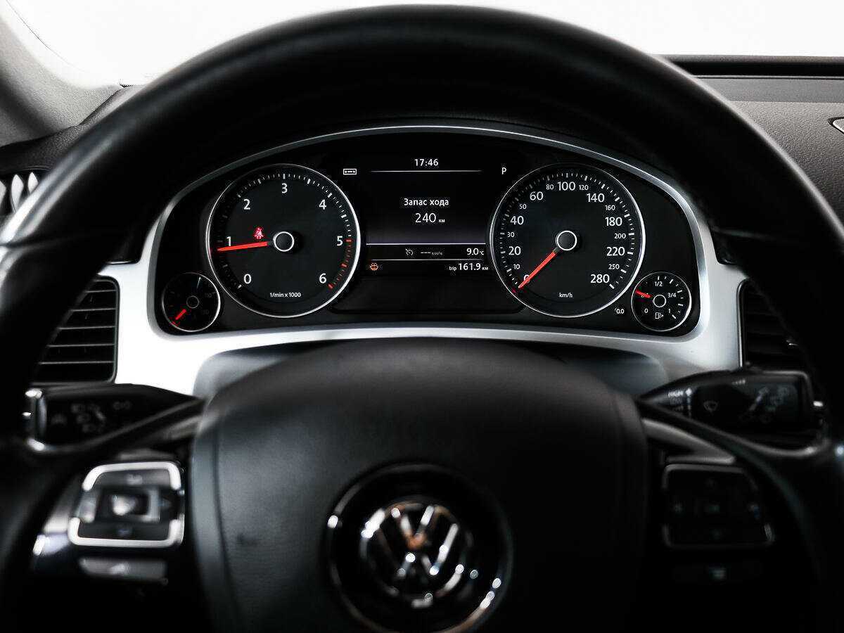 Volkswagen Touareg, 2012 Фото №19