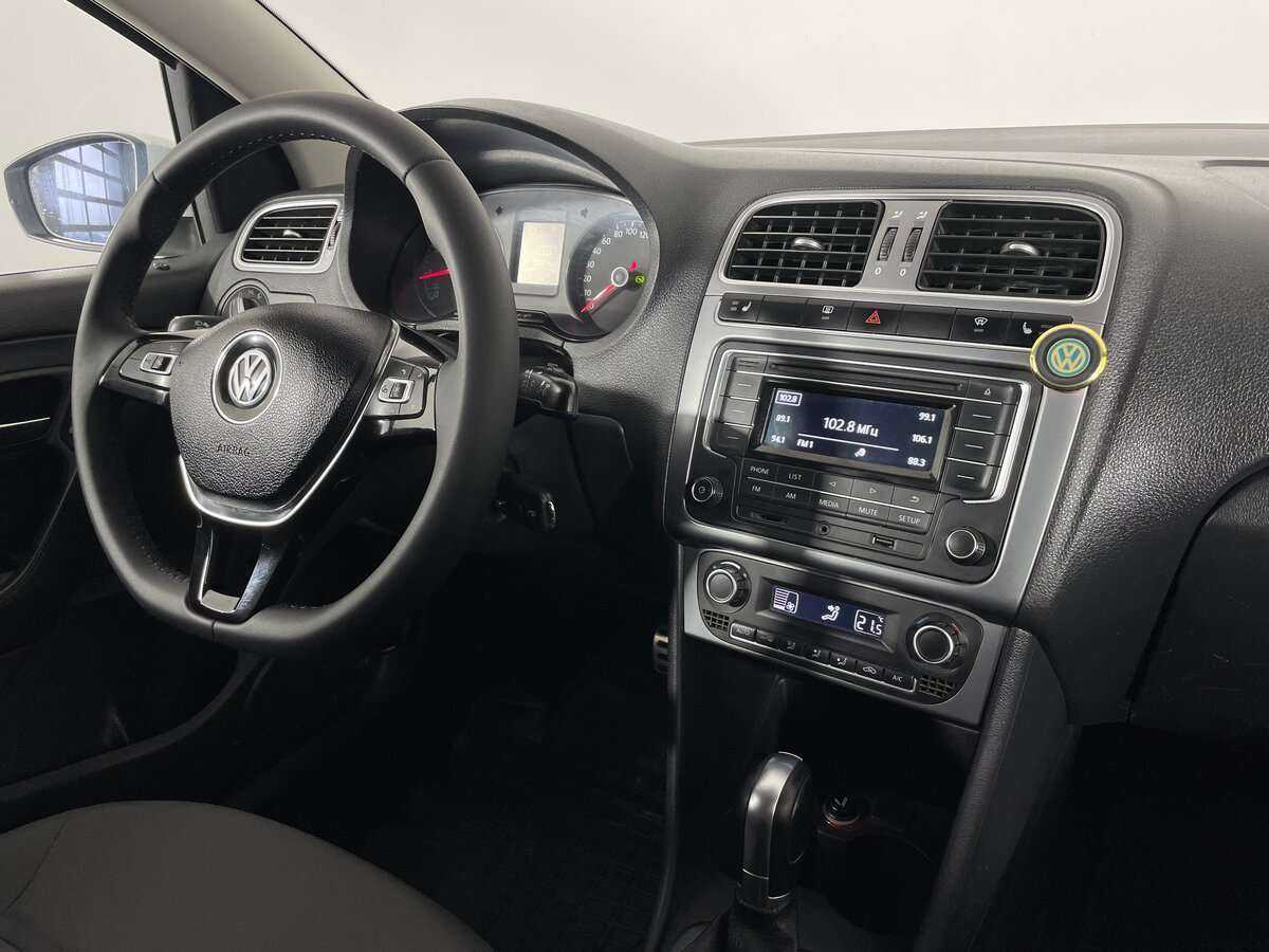 Volkswagen Polo, 2016 Фото №11