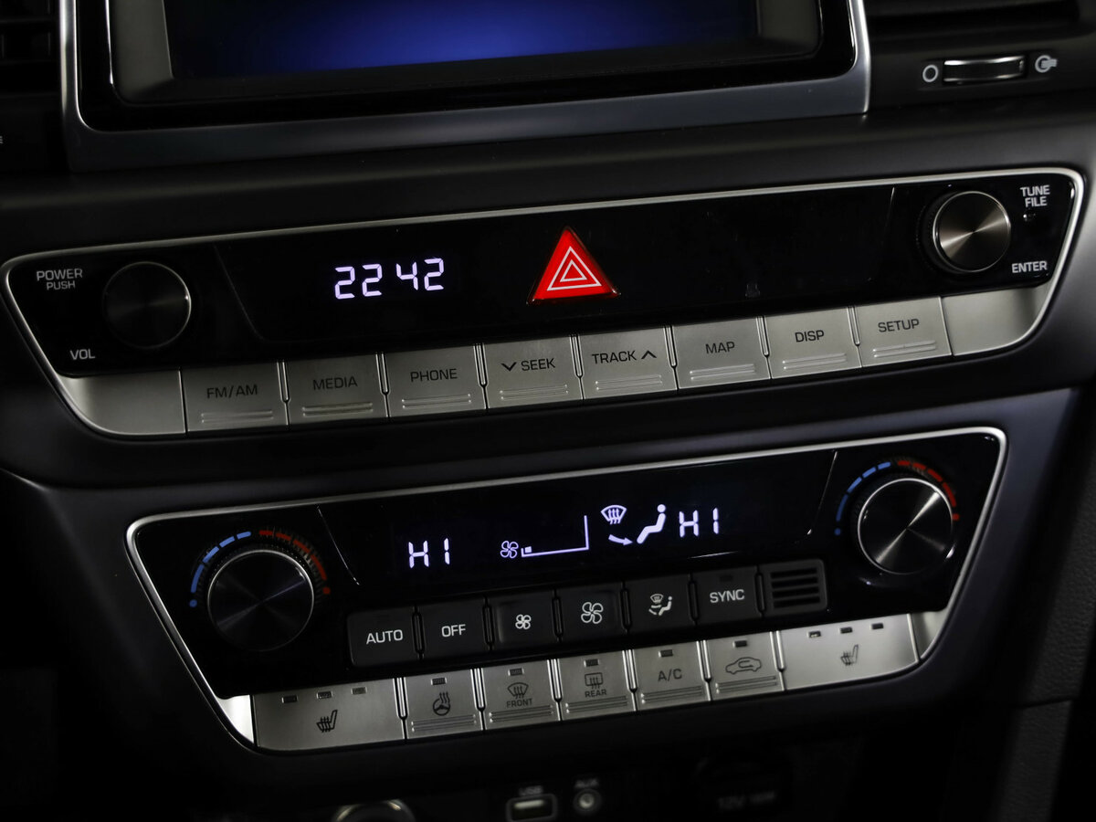 Hyundai Sonata VII (LF) Рестайлинг, 2019 Фото №17