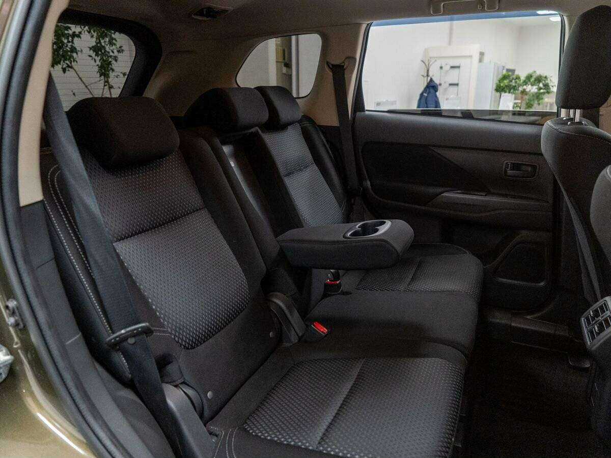 Mitsubishi Outlander, 2018 Фото №9