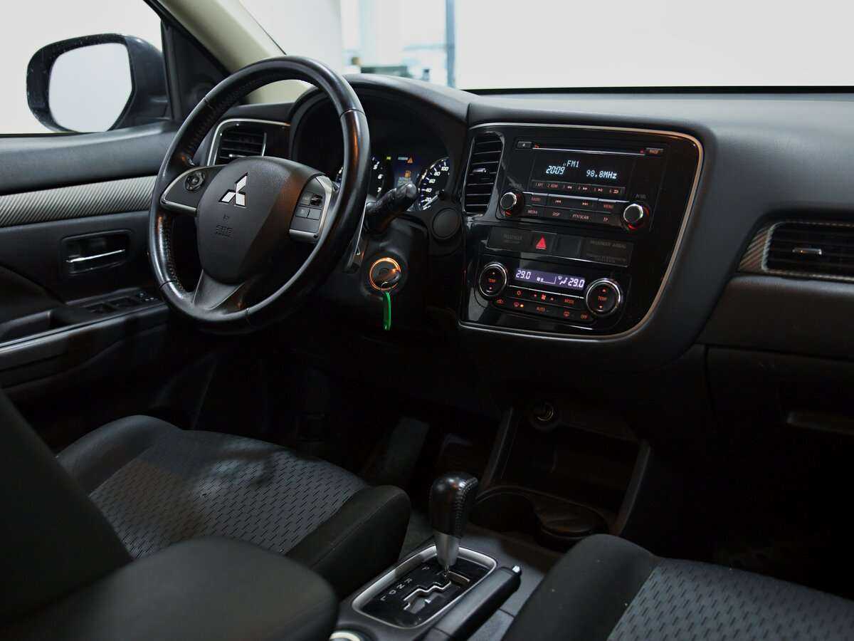 Mitsubishi Outlander, 2013 Фото №7
