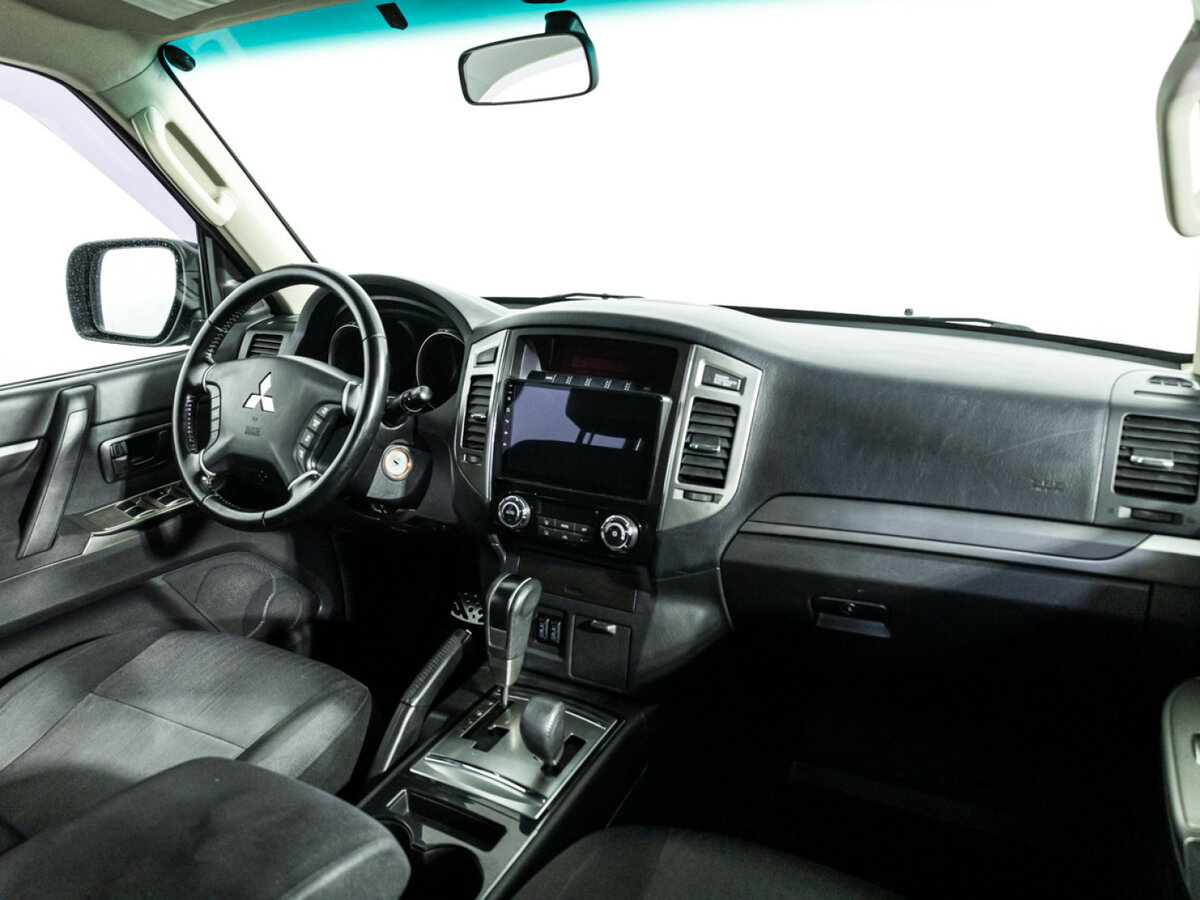 Mitsubishi Pajero IV Рестайлинг 2, 2015 Фото №8