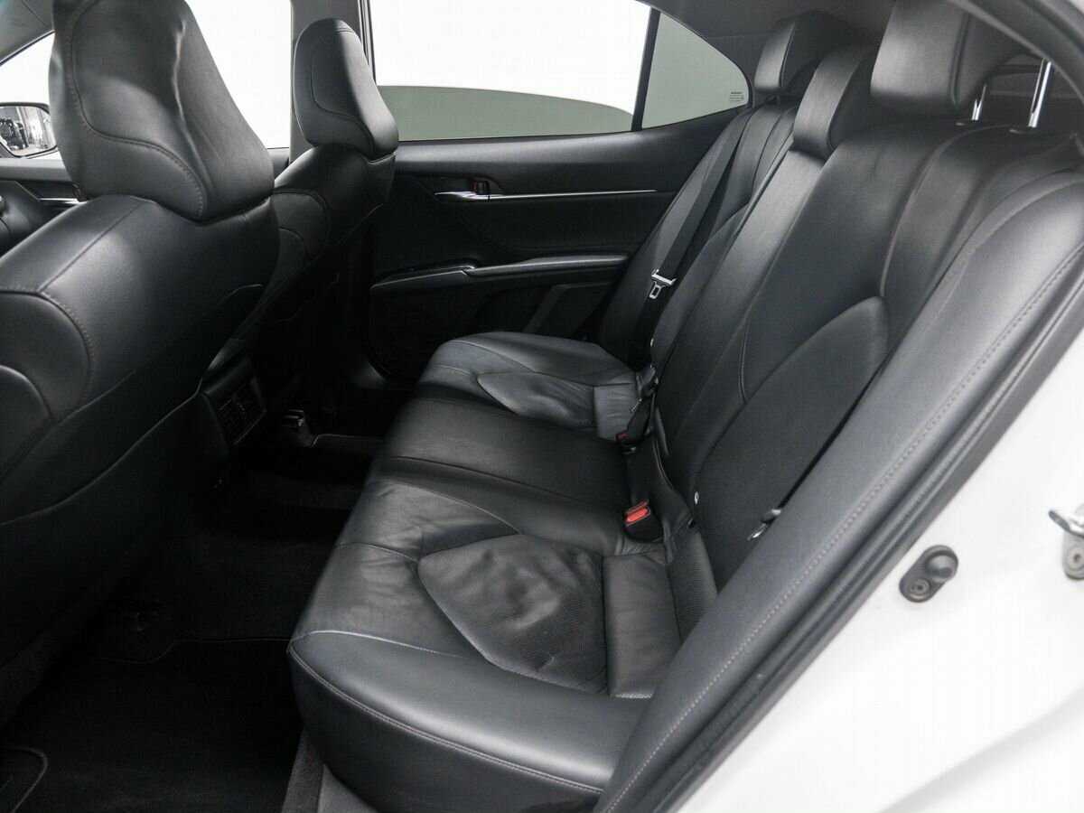 Toyota Camry, 2022 Фото №11