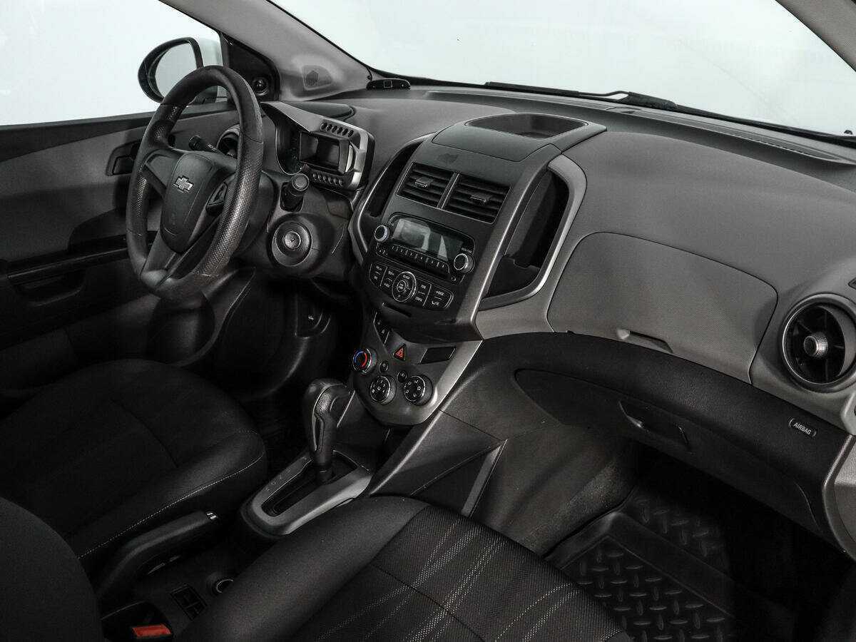 Chevrolet Aveo, 2012 Фото №12