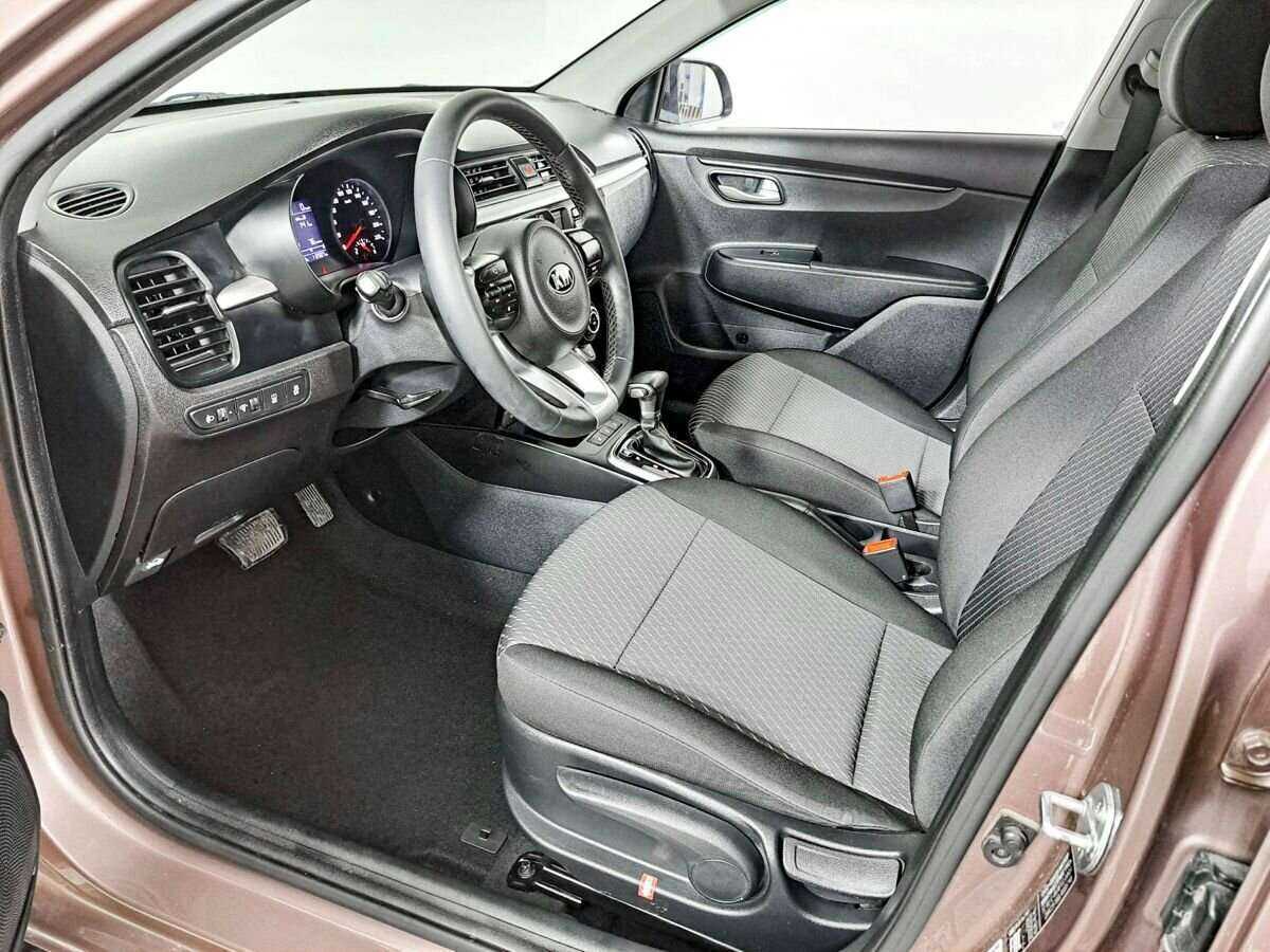 Kia Rio X-Line, 2019 Фото №16