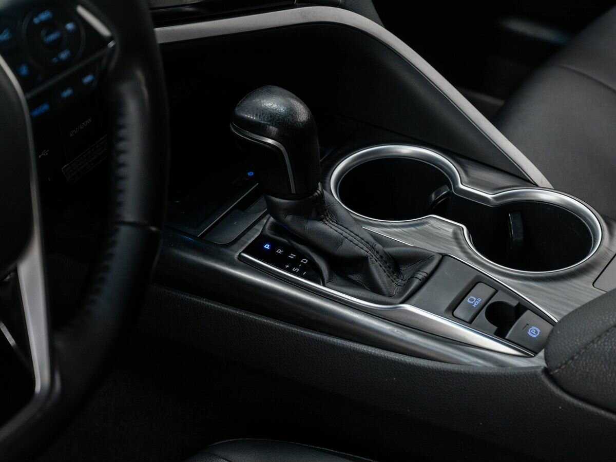 Toyota Camry, 2022 Фото №16