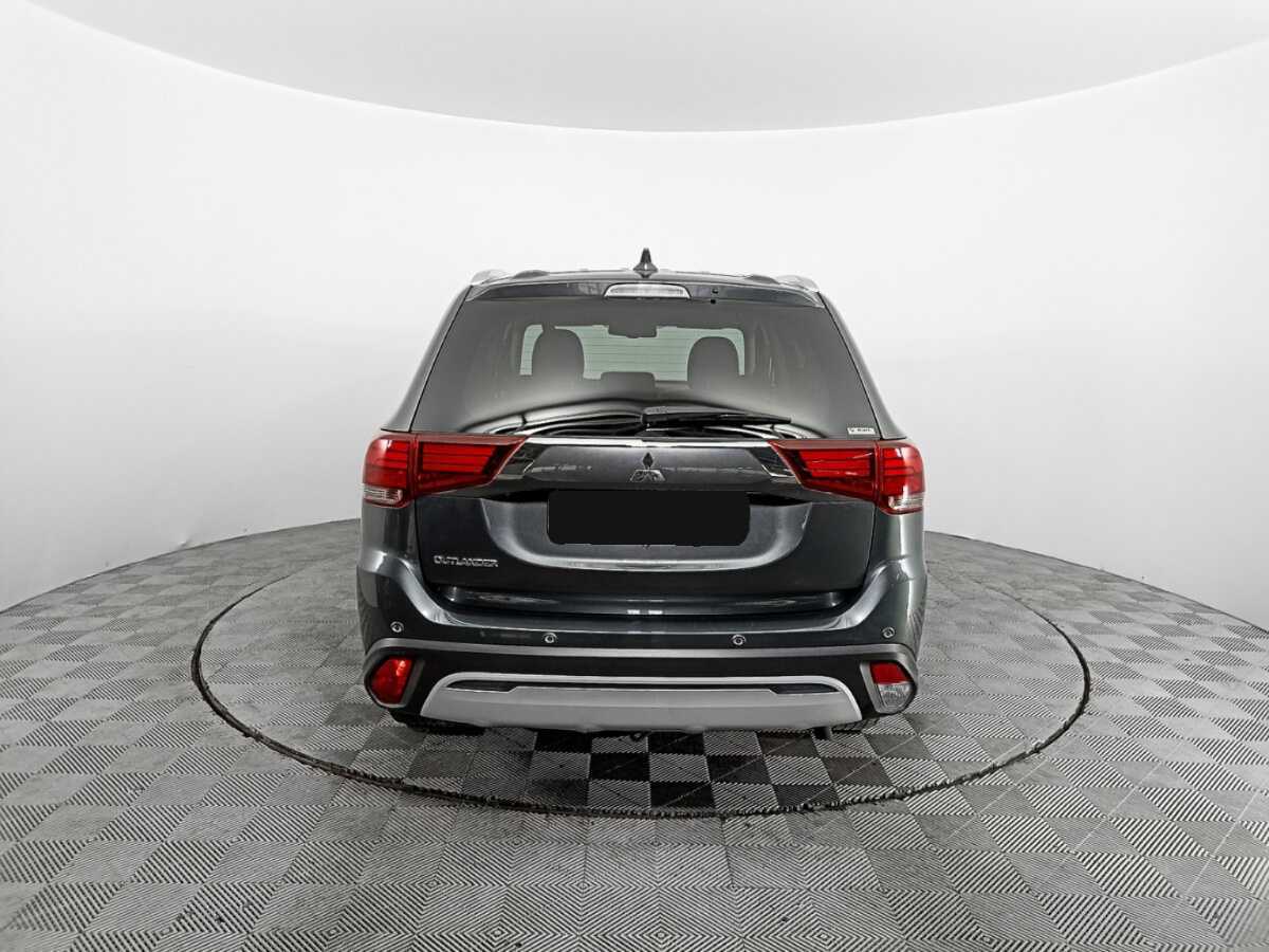 Mitsubishi Outlander, 2021 Фото №6