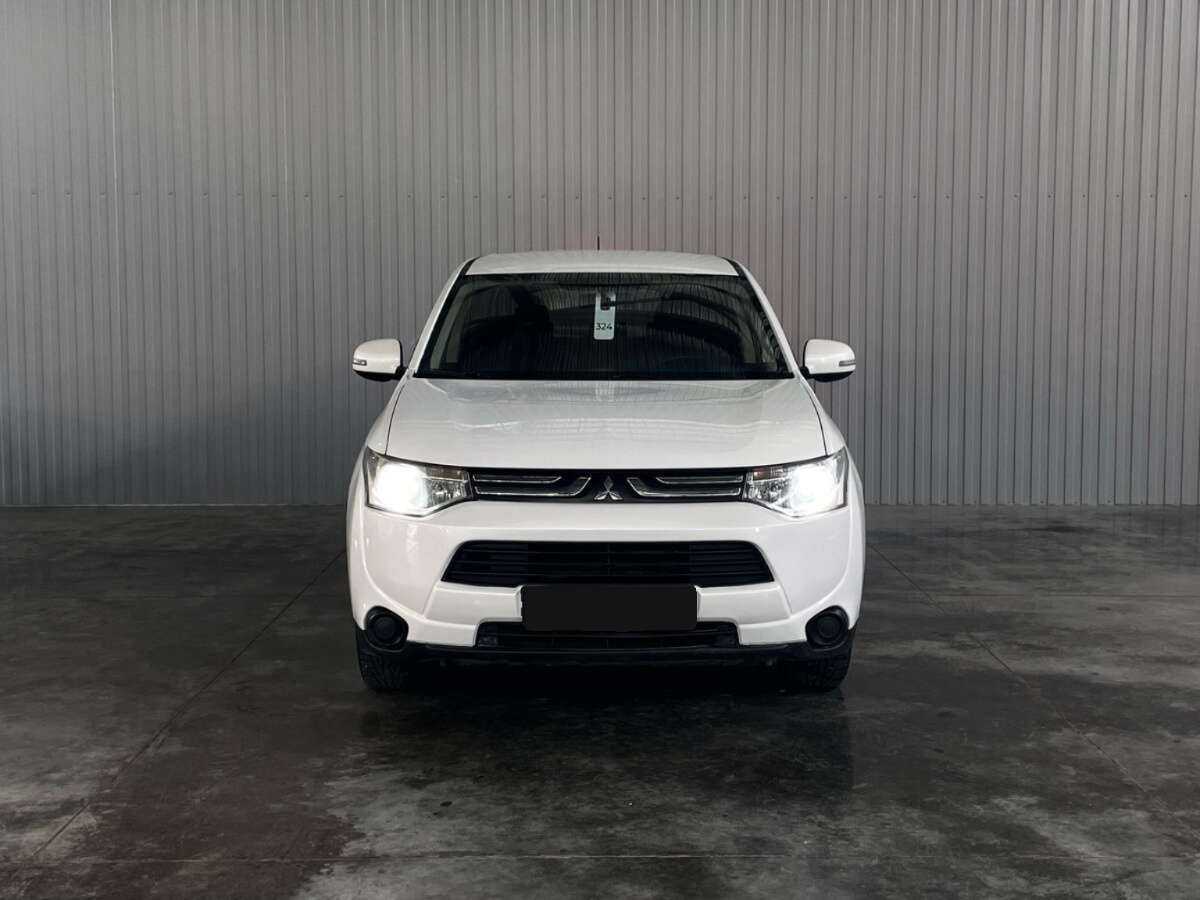 Mitsubishi Outlander, 2013 Фото №2
