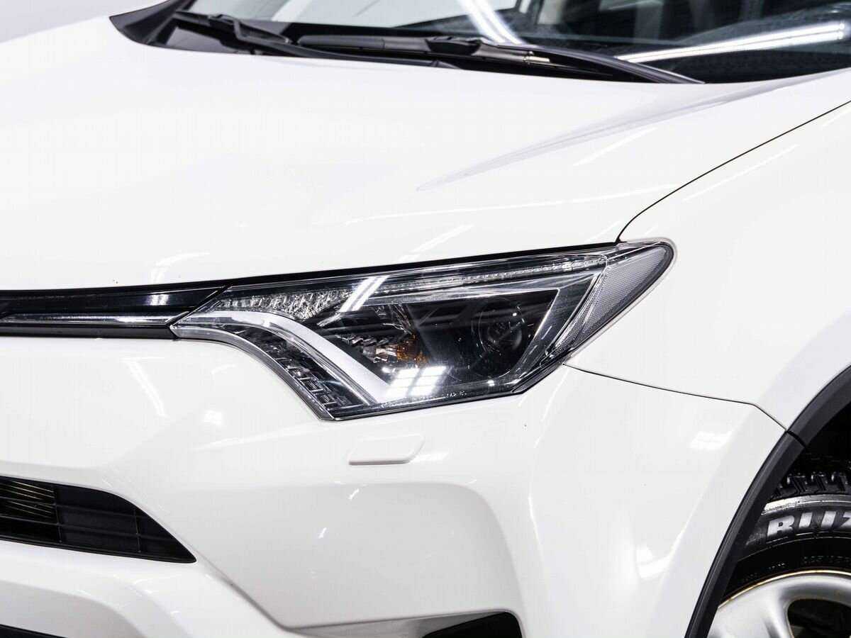 Toyota RAV4, 2018 Фото №17