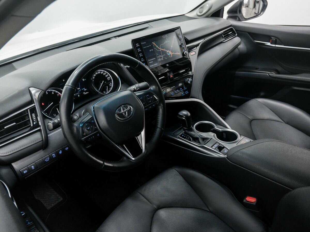 Toyota Camry, 2022 Фото №12
