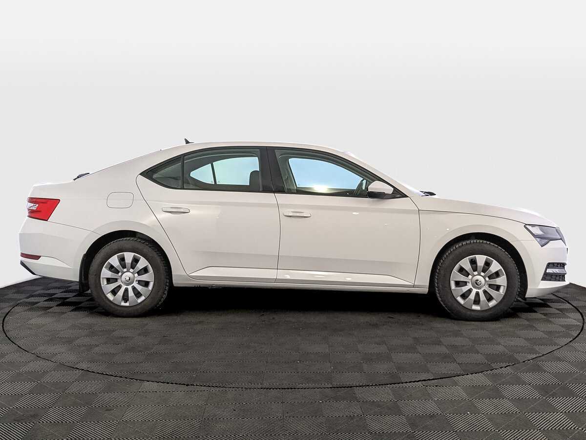 Skoda Superb, 2021 Фото №4