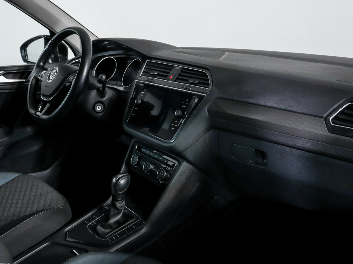 Volkswagen Tiguan II, 2020 Фото №7