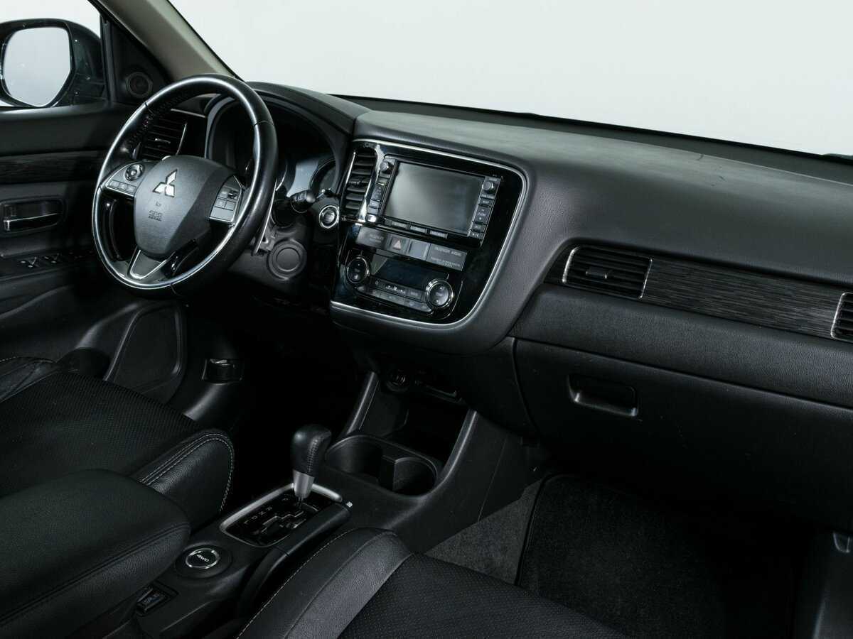Mitsubishi Outlander, 2015 Фото №8