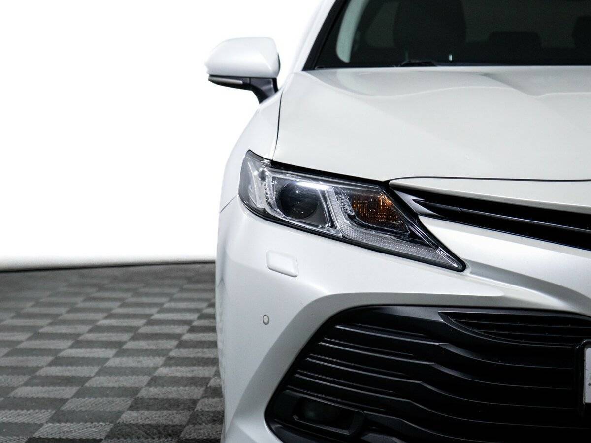Toyota Camry, 2019 Фото №18