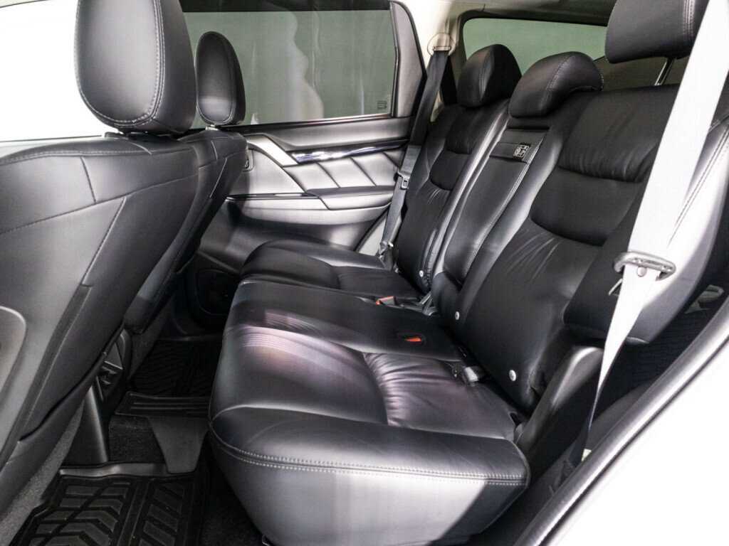 Mitsubishi Pajero Sport, 2018 Фото №10