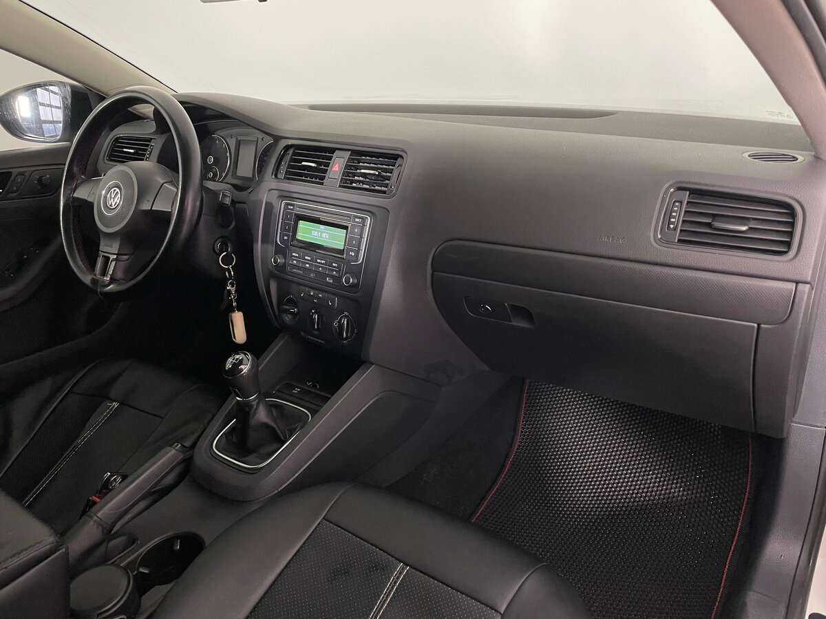 Volkswagen Jetta, 2014 Фото №8