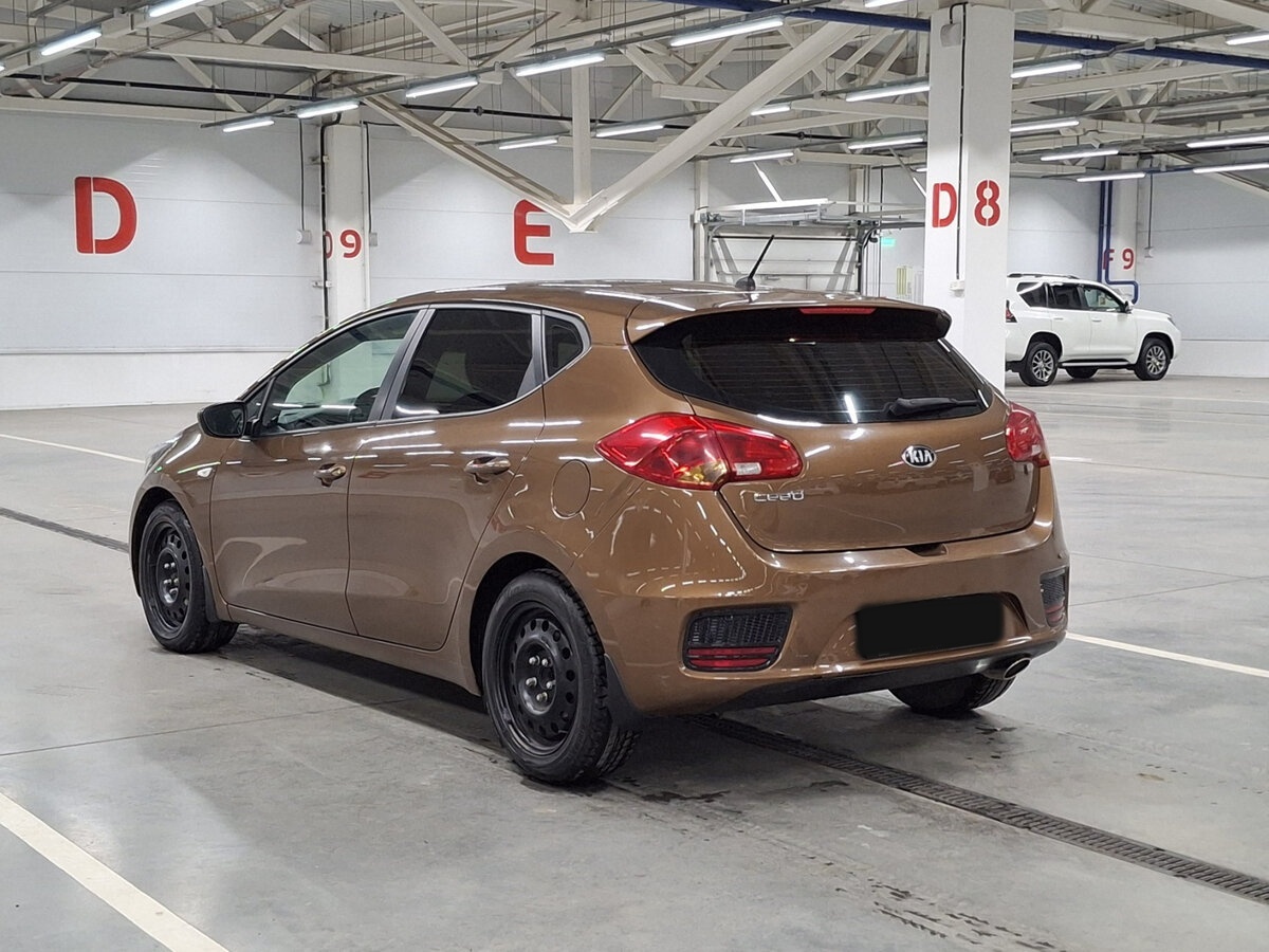 Kia Ceed II Рестайлинг, 2015 Фото №7