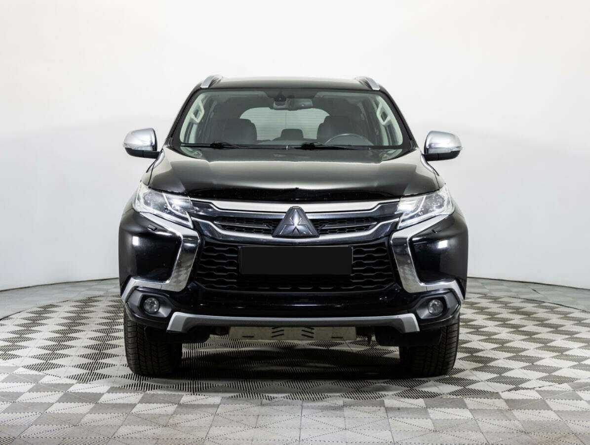 Mitsubishi Pajero Sport, 2017 Фото №2