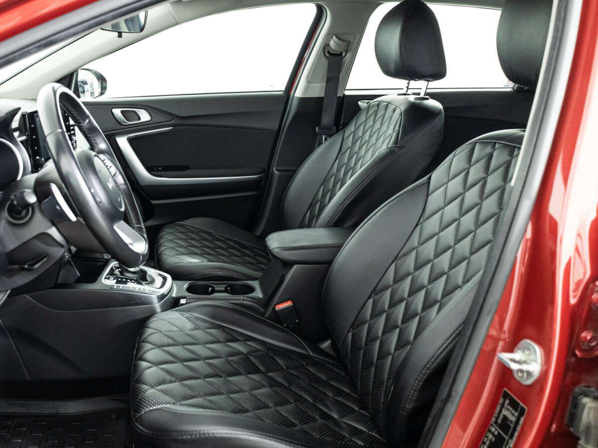 Kia Ceed III Рестайлинг, 2022 Фото №15