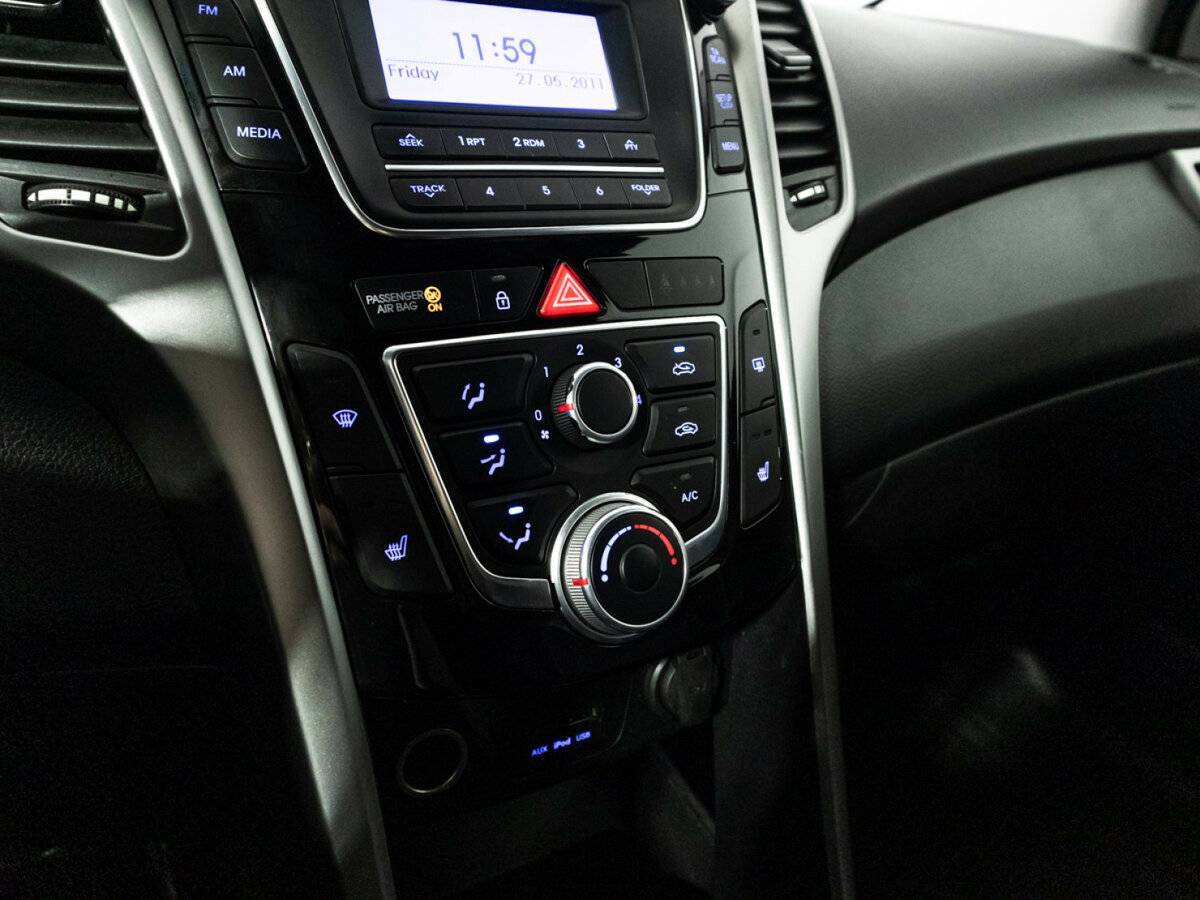 Hyundai i30, 2012 Фото №14