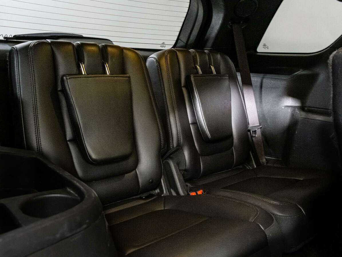 Ford Explorer, 2013 Фото №13