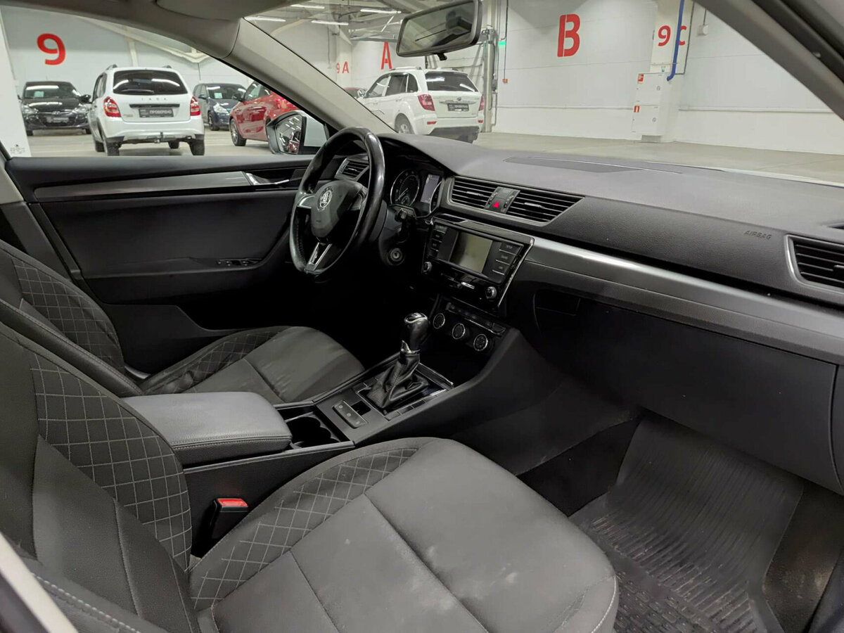 Skoda Superb III, 2016 Фото №11