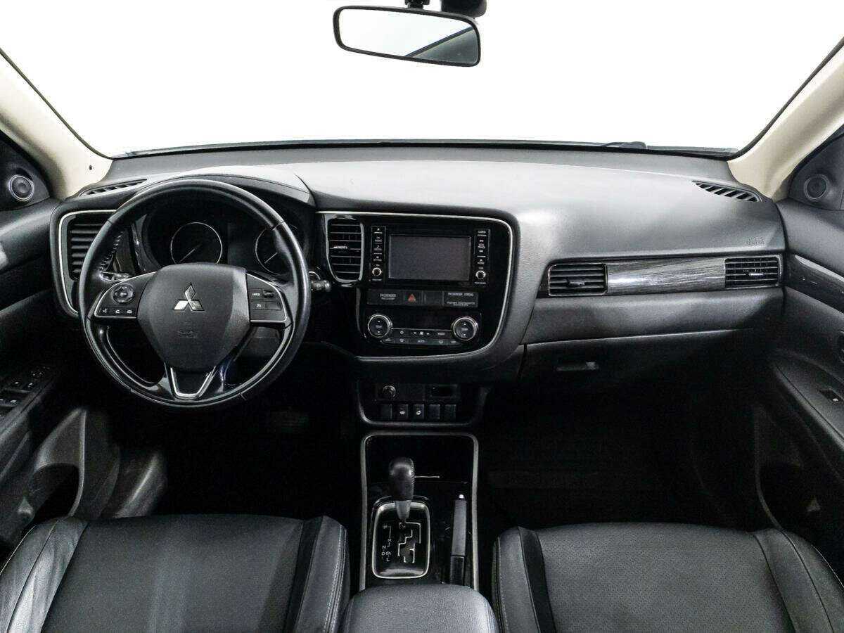 Mitsubishi Outlander, 2017 Фото №13