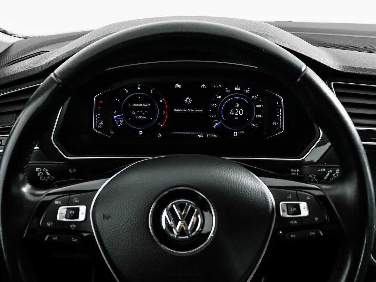 Volkswagen Tiguan, 2019 Фото №18