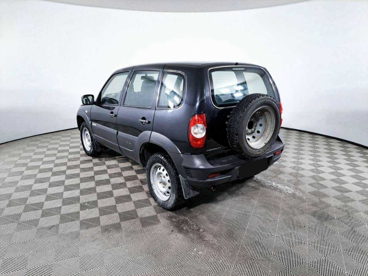 Chevrolet Niva, 2018 Фото №7