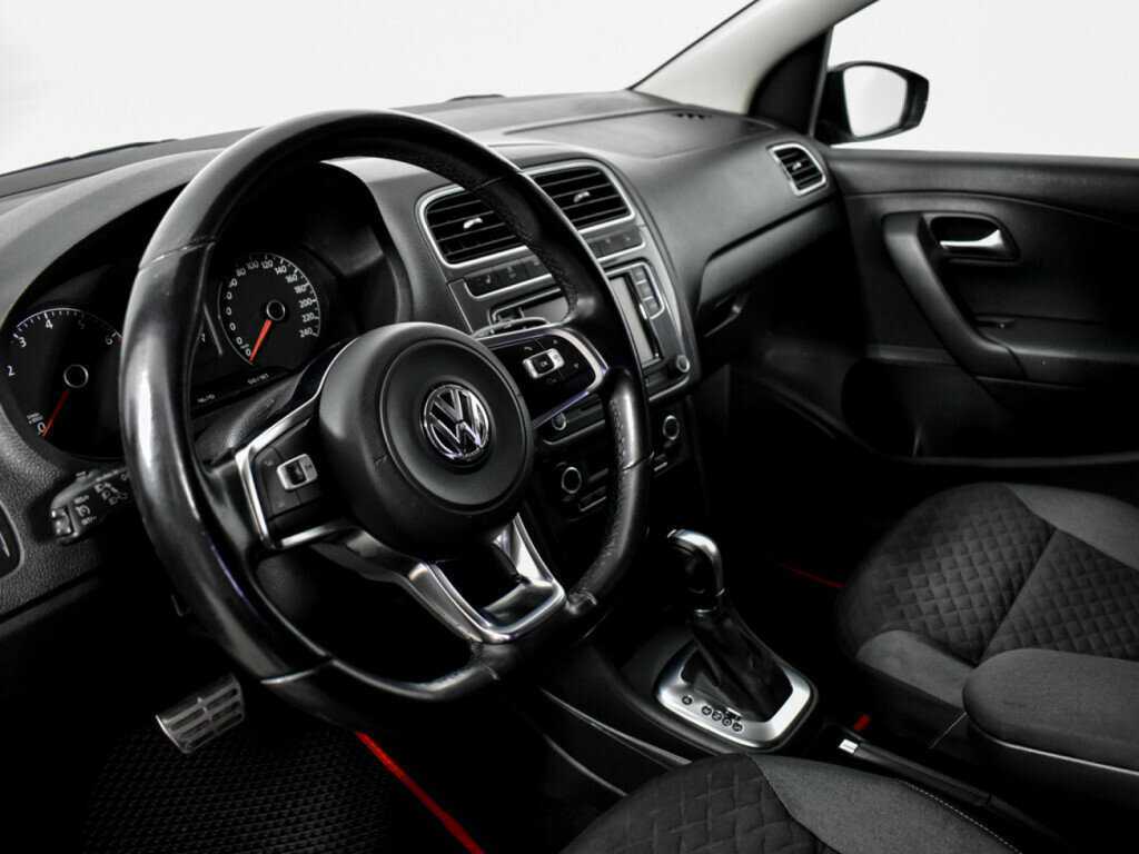 Volkswagen Polo, 2018 Фото №9