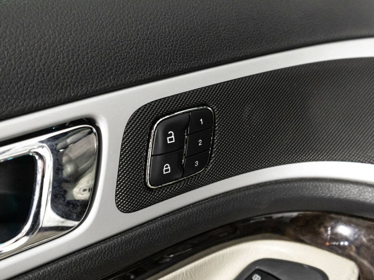 Ford Explorer, 2012 Фото №15