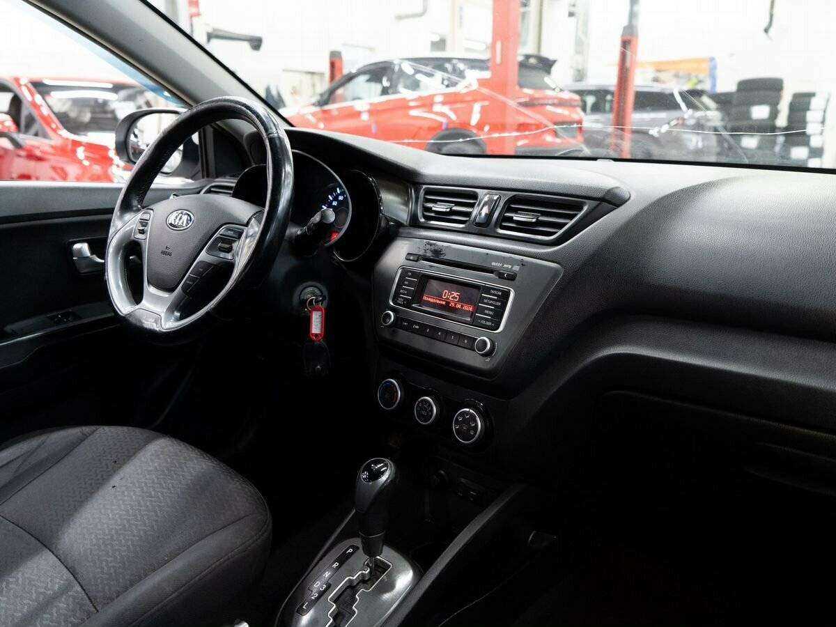 Kia Rio, 2016 Фото №17