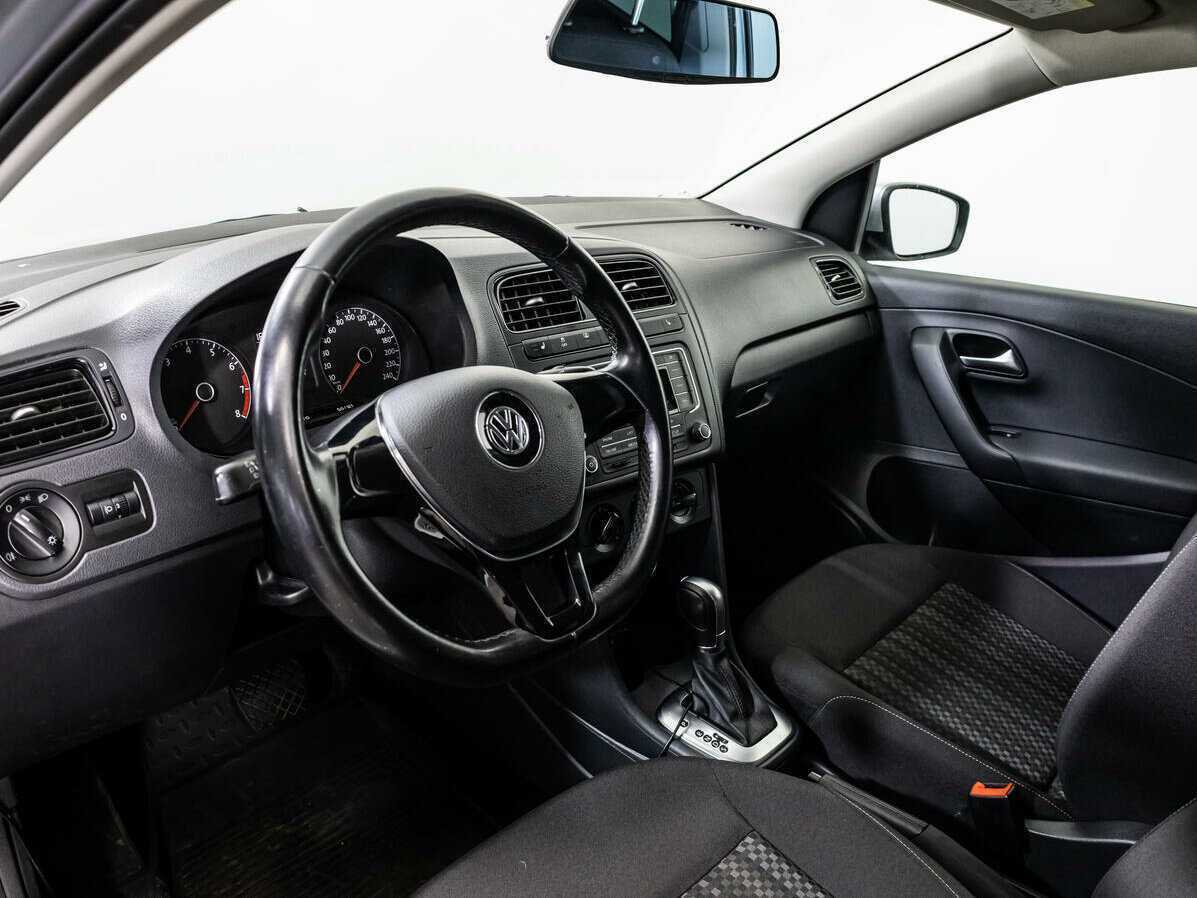 Volkswagen Polo, 2016 Фото №11