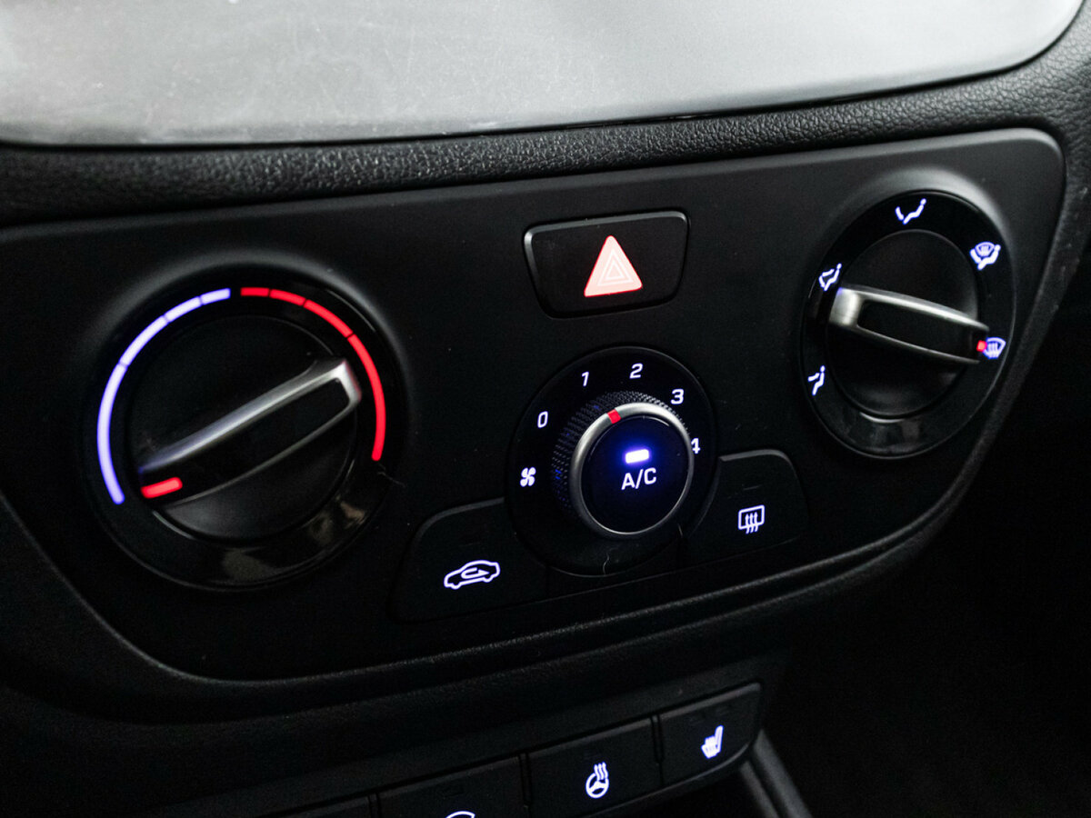 Hyundai Solaris II, 2018 Фото №16