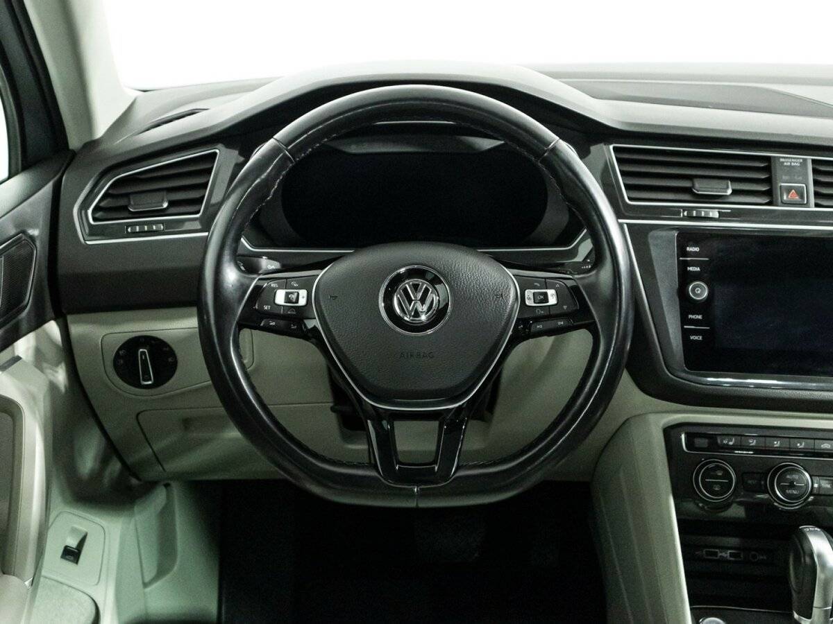 Volkswagen Tiguan, 2018 Фото №21