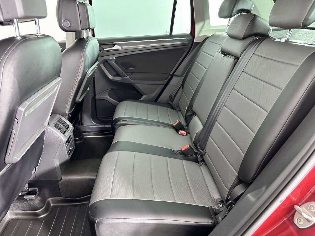 Volkswagen Tiguan, 2018 Фото №18