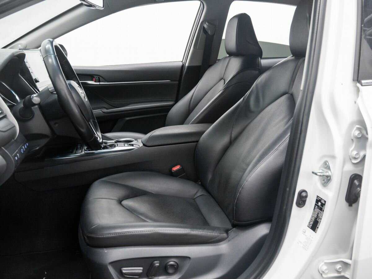 Toyota Camry, 2022 Фото №13